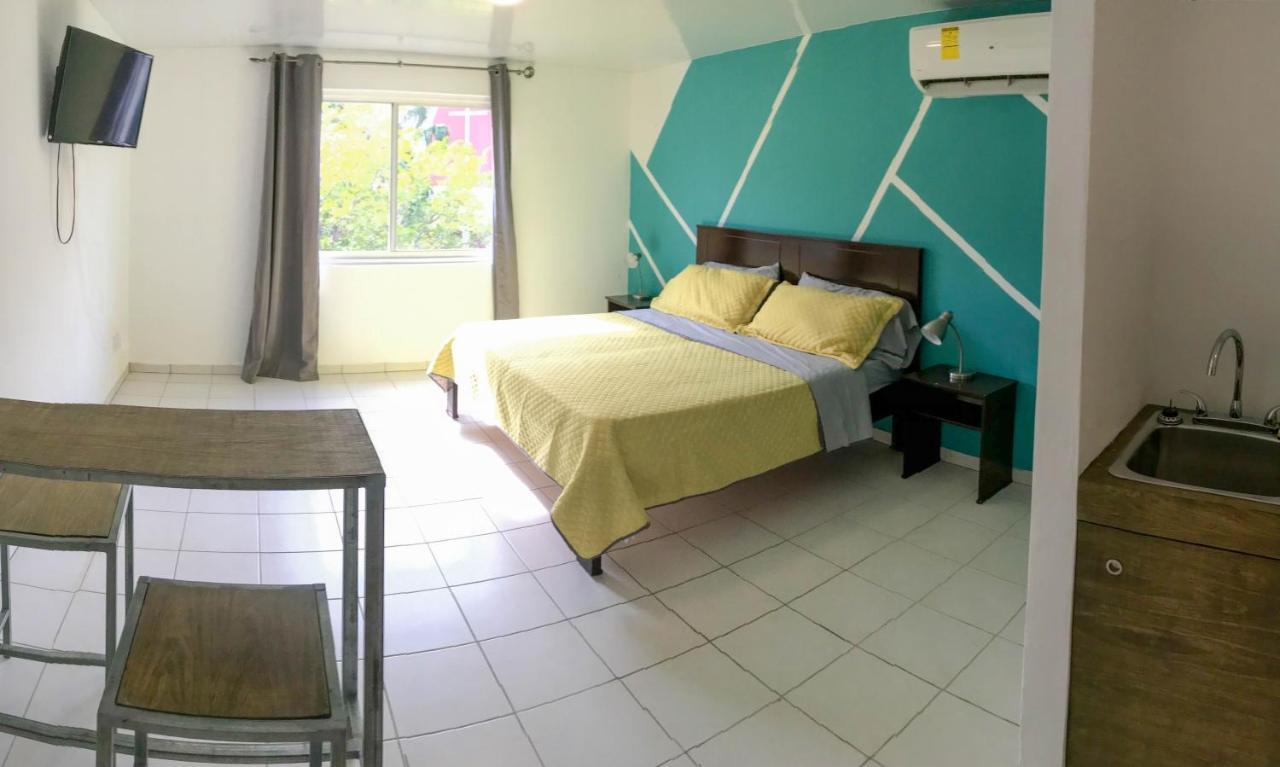 Dona Clara Vacation Apartments Oranjestad Luaran gambar